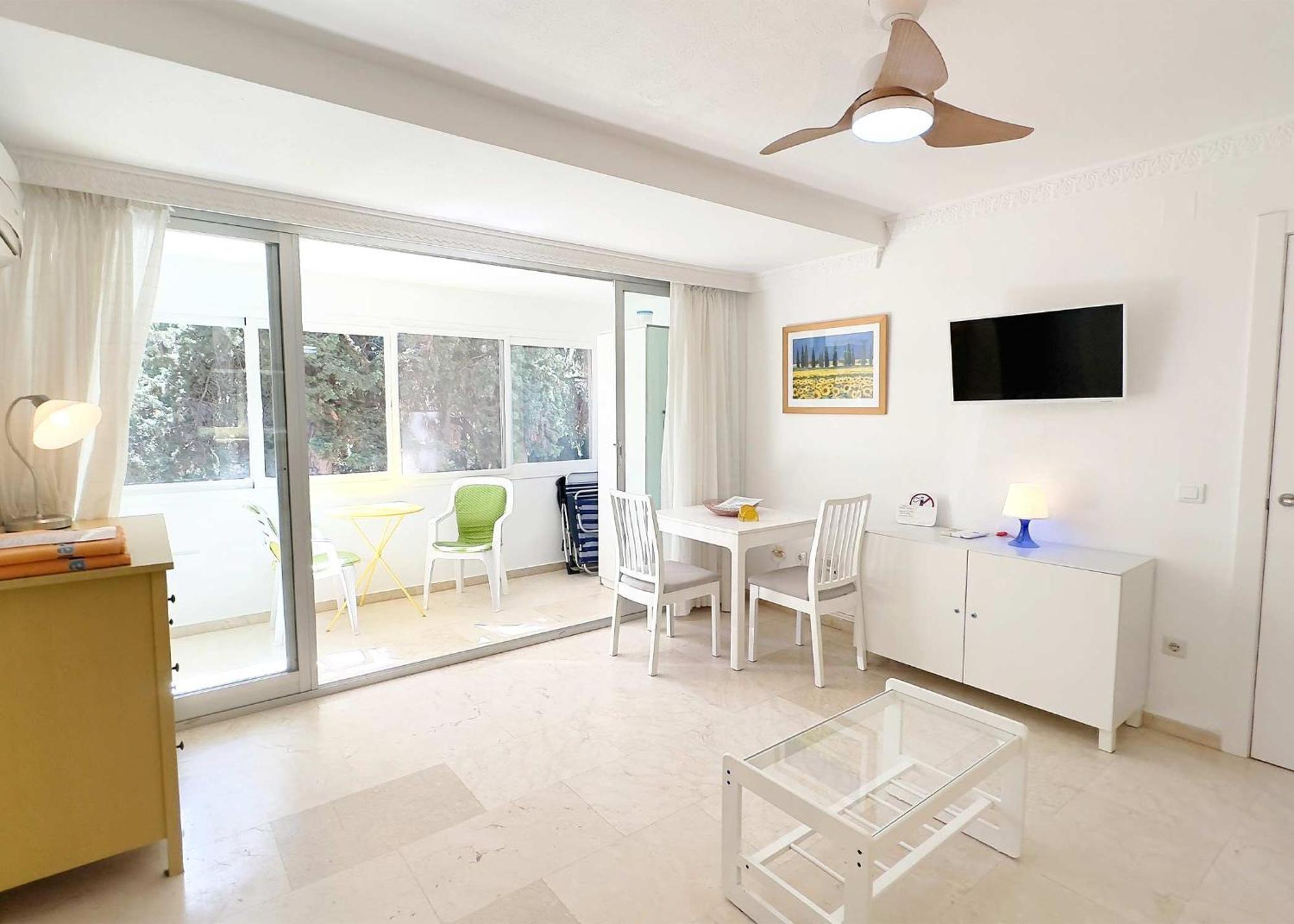 1 Bedroom Apartment Second Line Beach- Parque Marbella Building Екстер'єр фото